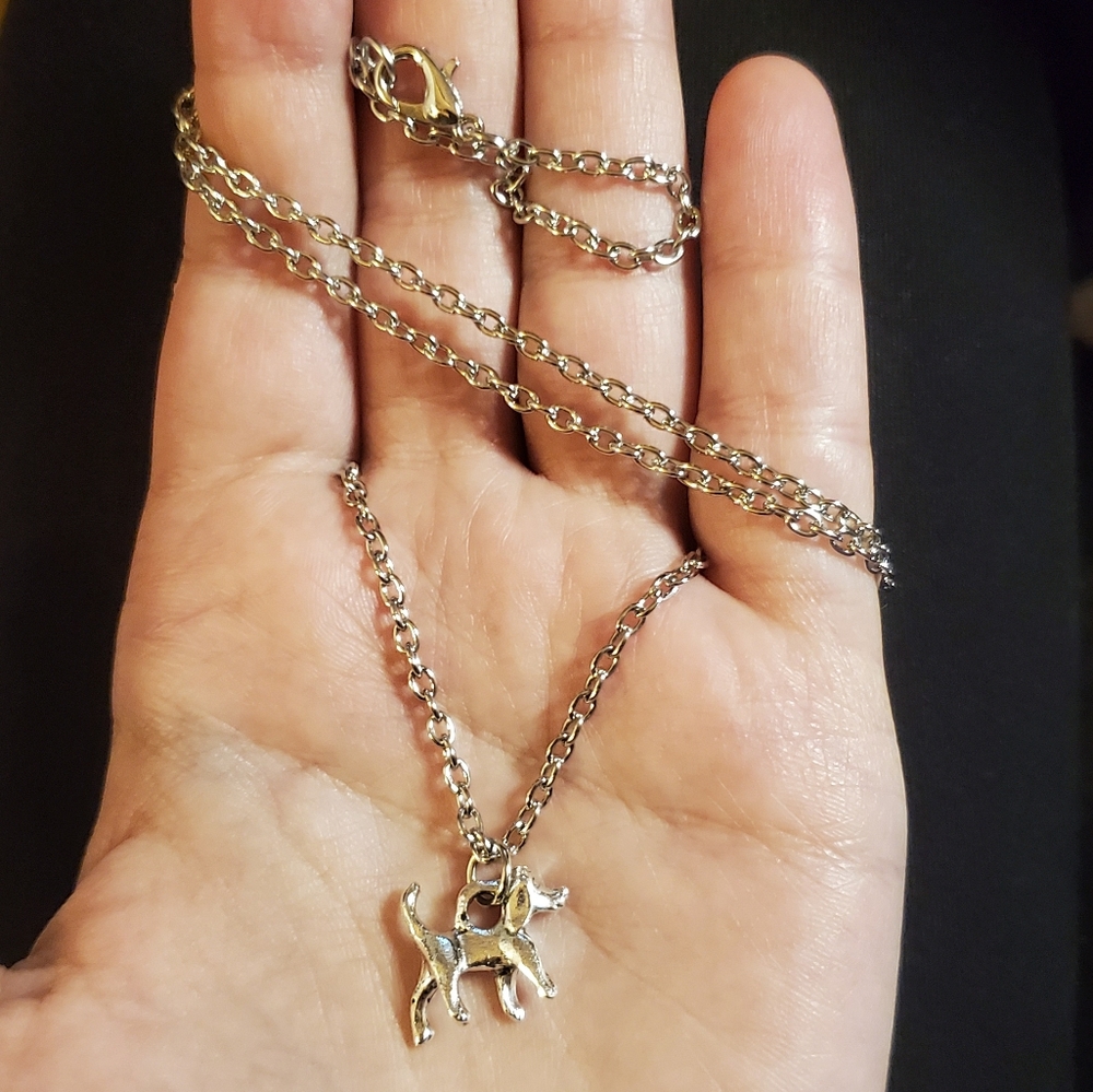 NWOT Silver Dog Necklace - Picture 5 of 5